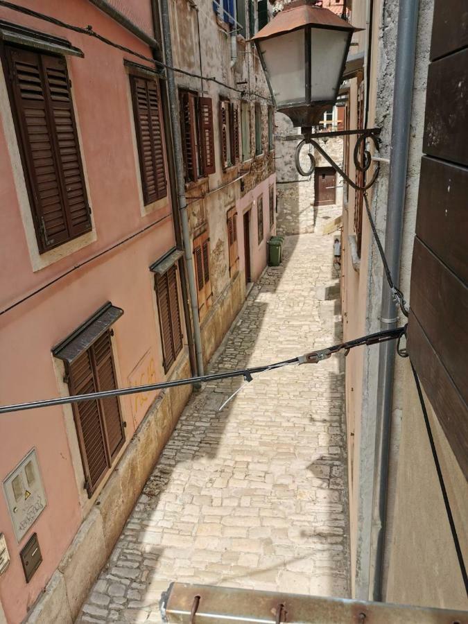 A Charming One-Bedroom Apartment In The Heart Of 'Rovinj' Eksteriør bilde
