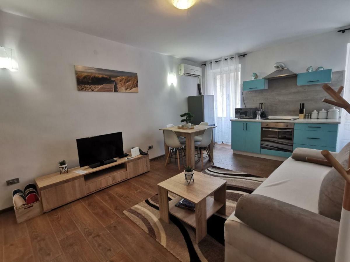 A Charming One-Bedroom Apartment In The Heart Of 'Rovinj' Eksteriør bilde